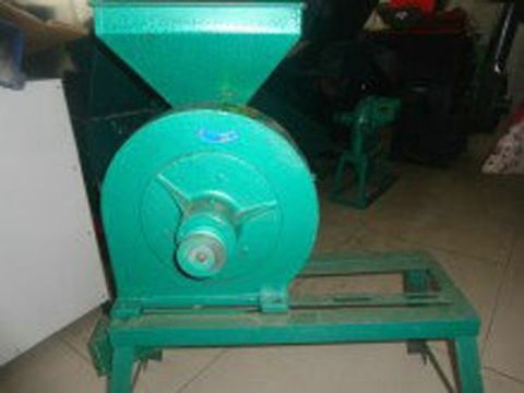 點擊查看詳細(xì)信息<br>標(biāo)題：小型磨面機(jī) 閱讀次數(shù)：1926