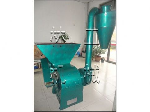 點(diǎn)擊查看詳細(xì)信息<br>標(biāo)題：自動(dòng)進(jìn)料粉碎機(jī) 閱讀次數(shù)：1647