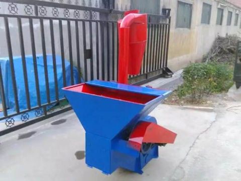 點(diǎn)擊查看詳細(xì)信息<br>標(biāo)題：飼料粉碎機(jī) 閱讀次數(shù)：1800