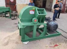 點(diǎn)擊查看詳細(xì)信息<br>標(biāo)題：木材粉碎機(jī) 閱讀次數(shù)：2100